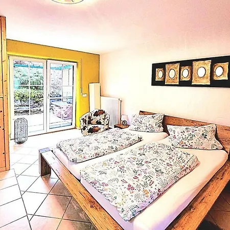 With 1 Bedroom Furth im Wald