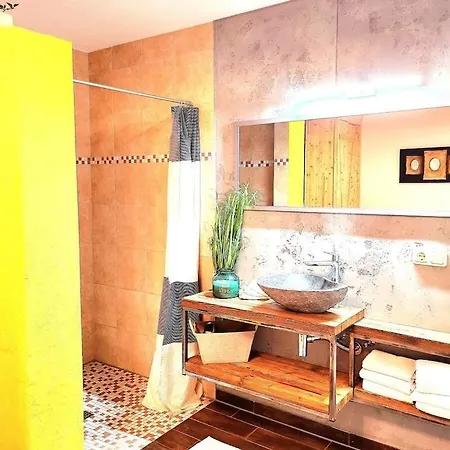 With 1 Bedroom *