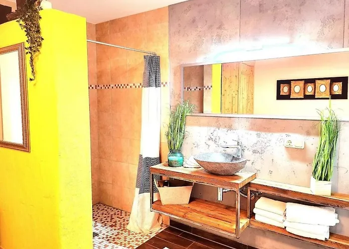 With 1 Bedroom *